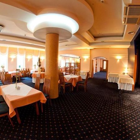 Hotel Naramowice Poznań Restaurang bild