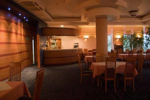 Hotel Naramowice Poznań Restaurang bild